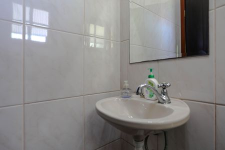 Casa para alugar com 250m², 3 quartos e 3 vagasBanheiro de Serviço