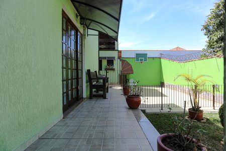 Casa para alugar com 250m², 3 quartos e 3 vagasSacada