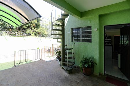Casa para alugar com 250m², 3 quartos e 3 vagasSacada