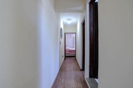 Casa para alugar com 250m², 3 quartos e 3 vagasCorredor