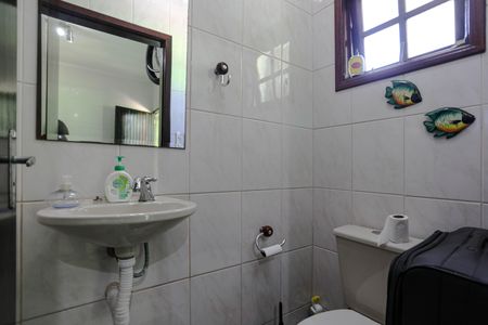 Casa para alugar com 250m², 3 quartos e 3 vagasBanheiro de Serviço