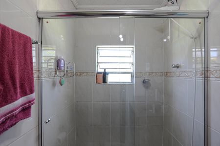 Casa para alugar com 250m², 3 quartos e 3 vagasBanheiro Social