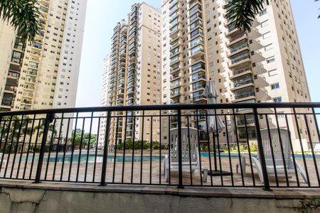Apartamento à venda com 87m², 2 quartos e sem vagaÁrea comum - Piscina