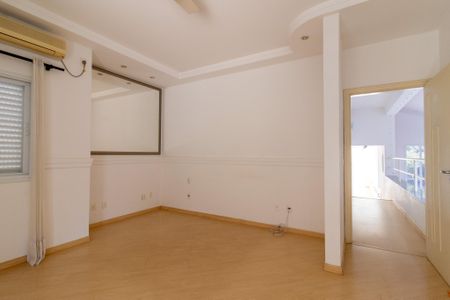 Casa de condomínio à venda com 412m², 5 quartos e 2 vagas Casa de condomínio à venda com 412m², 5 quartos e 2 vagasSuíte 1