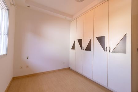 Casa de condomínio à venda com 412m², 5 quartos e 2 vagas Casa de condomínio à venda com 412m², 5 quartos e 2 vagasSuíte 2