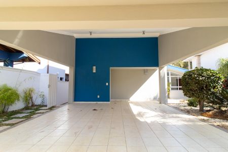 Casa de condomínio à venda com 412m², 5 quartos e 2 vagas Casa de condomínio à venda com 412m², 5 quartos e 2 vagasGaragem