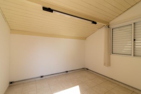 Casa de condomínio à venda com 412m², 5 quartos e 2 vagas Casa de condomínio à venda com 412m², 5 quartos e 2 vagasQuarto