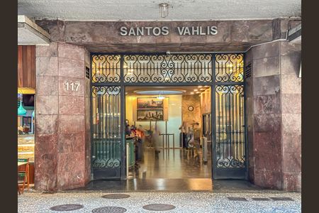 Studio à venda com 30m², 1 quarto e sem vaga Studio à venda com 30m², 1 quarto e sem vagaFachada