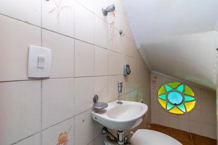 Casa à venda com 138m², 3 quartos e 2 vagasLavabo