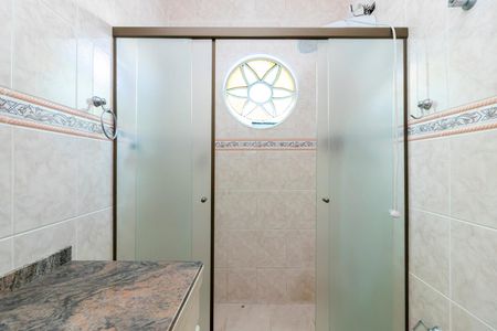 Casa à venda com 138m², 3 quartos e 2 vagasBanheiro Social