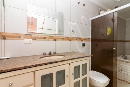 Casa à venda com 138m², 3 quartos e 2 vagasBanheiro da Suíte