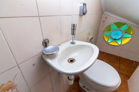 Casa à venda com 138m², 3 quartos e 2 vagasLavabo