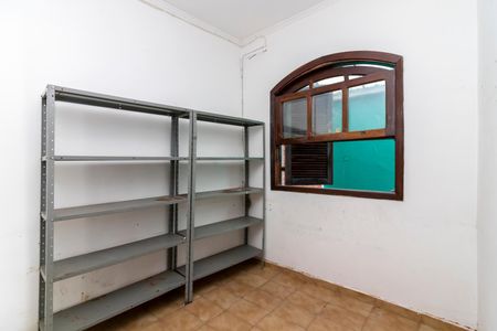 Casa à venda com 138m², 3 quartos e 2 vagasQuarto de Serviço