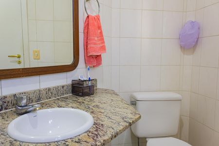 Apartamento à venda com 86m², 4 quartos e 2 vagasBanheiro da Suíte