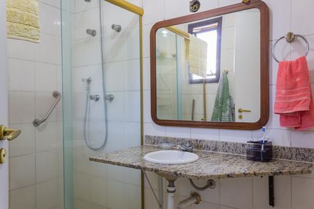 Apartamento à venda com 86m², 4 quartos e 2 vagasBanheiro da Suíte