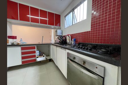 Apartamento à venda com 55m², 2 quartos e 1 vaga Apartamento à venda com 55m², 2 quartos e 1 vagaCozinha