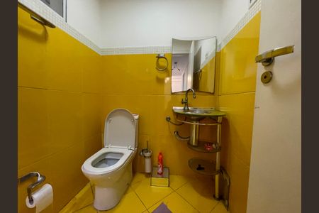 Apartamento à venda com 55m², 2 quartos e 1 vaga Apartamento à venda com 55m², 2 quartos e 1 vagaBanheiro Social