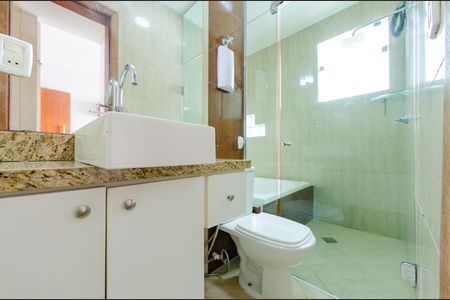 Apartamento para alugar com 238m², 5 quartos e 3 vagas Apartamento para alugar com 238m², 5 quartos e 3 vagasBanheiro da Suíte 2