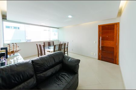 Apartamento para alugar com 238m², 5 quartos e 3 vagas Apartamento para alugar com 238m², 5 quartos e 3 vagasSala