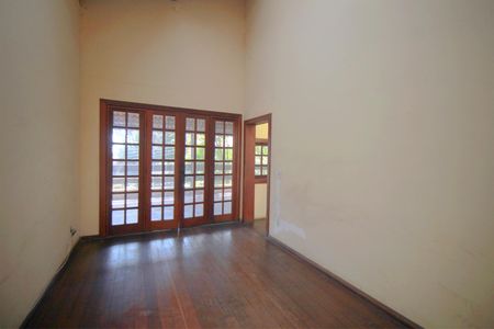 Casa à venda com 793m², 6 quartos e 3 vagasSala de TV