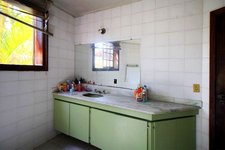 Casa à venda com 793m², 6 quartos e 3 vagasBanheiro