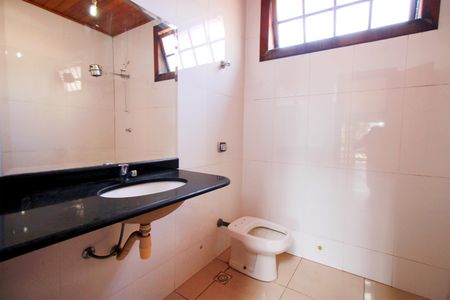 Casa à venda com 793m², 6 quartos e 3 vagasBanheiro 2