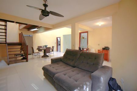 Casa à venda com 793m², 6 quartos e 3 vagasSala de Estar