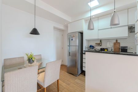 Apartamento à venda com 52m², 2 quartos e 1 vagaCozinha e Área de Serviço