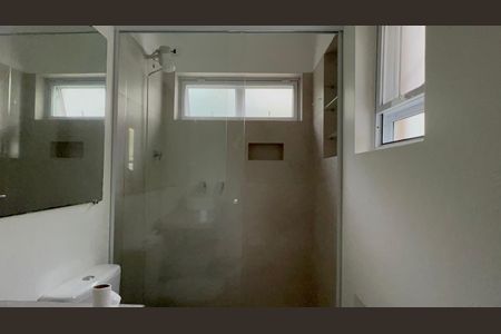 Casa para alugar com 200m², 2 quartos e sem vaga Casa para alugar com 200m², 2 quartos e sem vagaBanheiro da Suíte