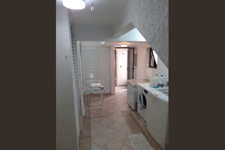 Casa à venda com 360m², 3 quartos e 4 vagasLAVANDERIA