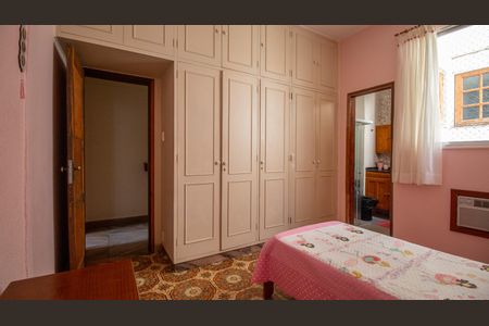 Apartamento à venda com 130m², 3 quartos e 1 vaga Apartamento à venda com 130m², 3 quartos e 1 vagaSuíte 1