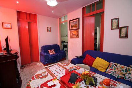 Sala de casa à venda com 3 quartos, 190m² em Olaria, Rio de Janeiro