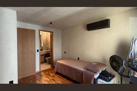 Apartamento à venda com 127m², 3 quartos e 1 vaga Apartamento à venda com 127m², 3 quartos e 1 vagaSuíte 1