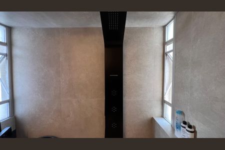 Apartamento à venda com 127m², 3 quartos e 1 vaga Apartamento à venda com 127m², 3 quartos e 1 vagaBanheiro da Suíte 2