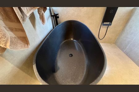 Apartamento à venda com 127m², 3 quartos e 1 vaga Apartamento à venda com 127m², 3 quartos e 1 vagaBanheiro da Suíte 2