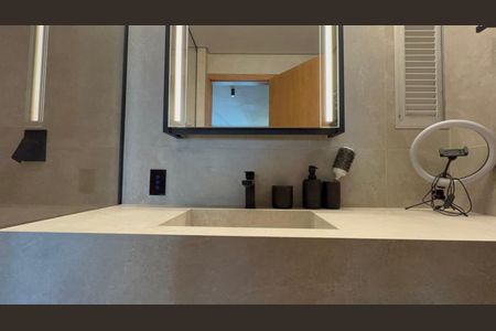 Apartamento à venda com 127m², 3 quartos e 1 vaga Apartamento à venda com 127m², 3 quartos e 1 vagaBanheiro da Suíte 1