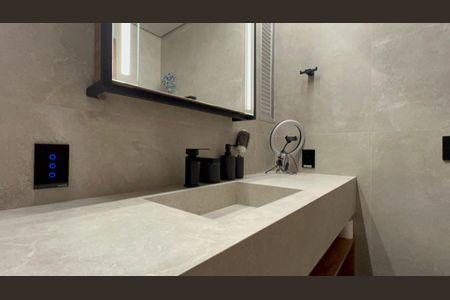 Apartamento à venda com 127m², 3 quartos e 1 vaga Apartamento à venda com 127m², 3 quartos e 1 vagaBanheiro da Suíte 1