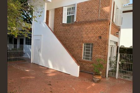 Casa à venda com 439m², 3 quartos e 6 vagasFoto 03