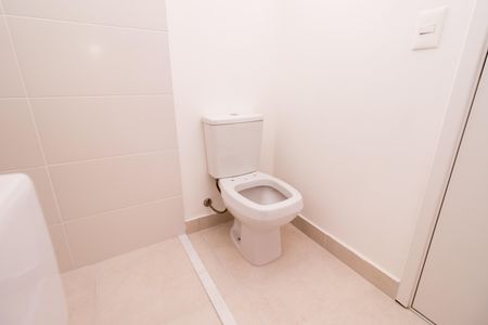 Apartamento para alugar com 64m², 2 quartos e 1 vaga Apartamento para alugar com 64m², 2 quartos e 1 vagaBanheiro da Suíte