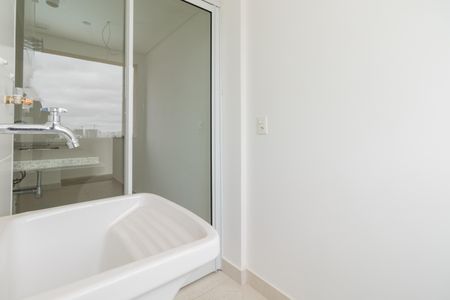 Apartamento para alugar com 64m², 2 quartos e 1 vaga Apartamento para alugar com 64m², 2 quartos e 1 vagaÁrea de Serviço