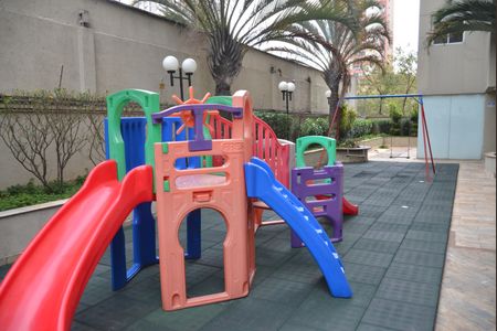 Apartamento à venda com 93m², 3 quartos e 2 vagasÁrea comum - Playground