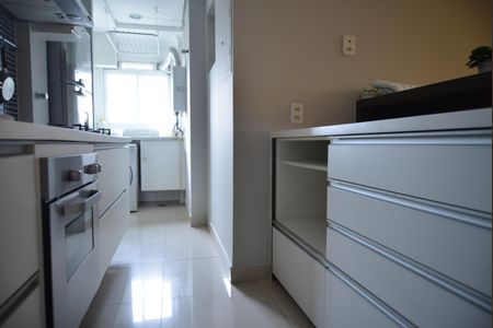 Apartamento à venda com 93m², 3 quartos e 2 vagasCozinha