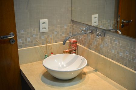 Apartamento à venda com 93m², 3 quartos e 2 vagasBanheiro Social