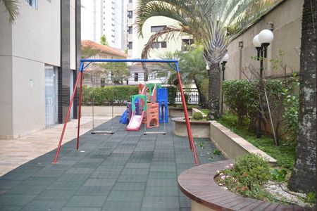 Apartamento à venda com 93m², 3 quartos e 2 vagasÁrea comum - Playground