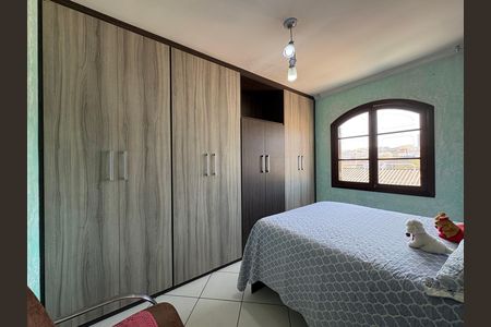 Casa à venda com 162m², 4 quartos e 3 vagas Casa à venda com 162m², 4 quartos e 3 vagasSuite