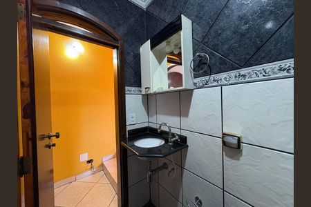 Casa à venda com 162m², 4 quartos e 3 vagas Casa à venda com 162m², 4 quartos e 3 vagasBanheiro