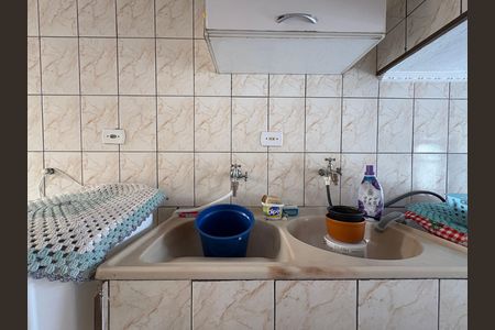 Casa à venda com 162m², 4 quartos e 3 vagas Casa à venda com 162m², 4 quartos e 3 vagasLavanderia