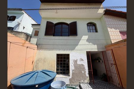 Casa à venda com 162m², 4 quartos e 3 vagas Casa à venda com 162m², 4 quartos e 3 vagasQuintal