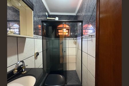Casa à venda com 162m², 4 quartos e 3 vagas Casa à venda com 162m², 4 quartos e 3 vagasBanheiro