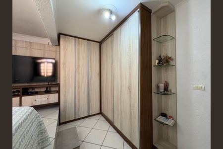 Casa à venda com 162m², 4 quartos e 3 vagas Casa à venda com 162m², 4 quartos e 3 vagasQuarto 3
